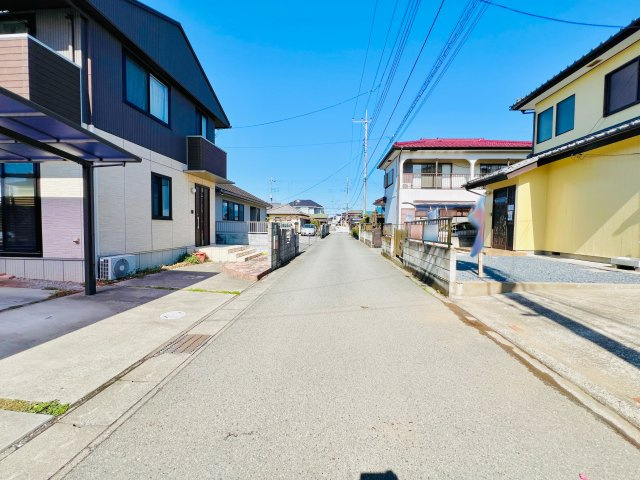 太田市東別所町の前面道路含む現地写真|閑静な住宅街で前面道路4ｍ◎駐車もスムーズに出来ます！！