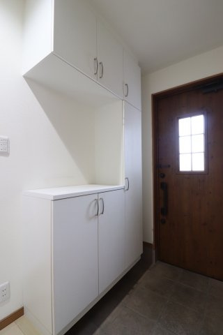 富田林市金剛錦織台　4LDKの玄関