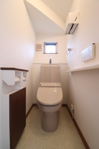 富田林市金剛錦織台　4LDKのトイレ