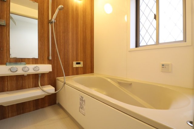 富田林市金剛錦織台　4LDKの浴室