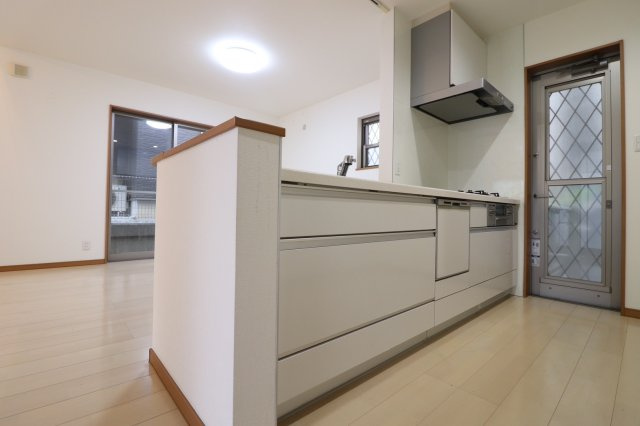 富田林市金剛錦織台　4LDKのキッチン