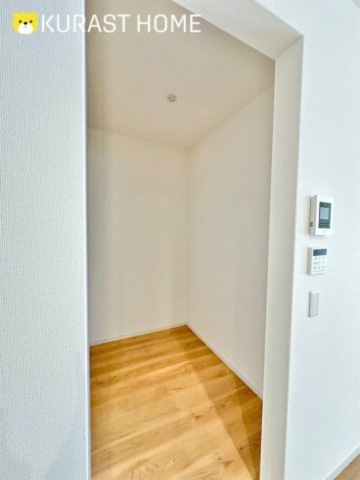 京都市西京区桂池尻町　新築戸建の収納|パントリー