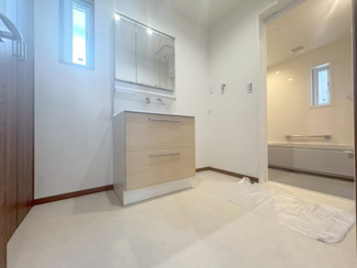 【洗面所】 | 豊中市上野東2丁目貸家