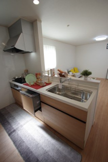 【キッチン】 | 【仲介手数料無料！！】府中市白糸台1丁目　新築戸建て（全1棟）4990万円