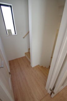 【その他】 | 【仲介手数料無料！！】府中市白糸台1丁目　新築戸建て（全1棟）4990万円 | 2階廊下