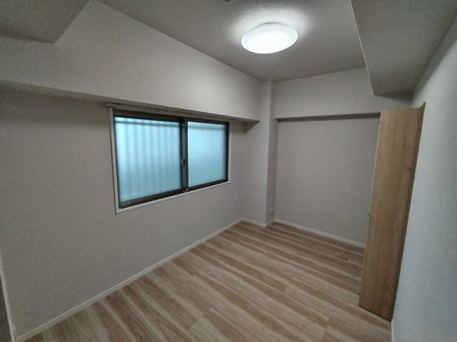 【洋室】ベイサイドプラザ若松本館 