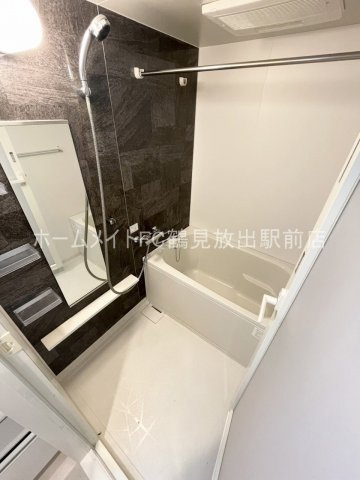 パインリッチの浴室