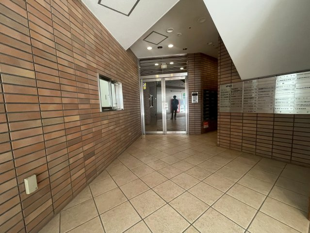 【エントランス】