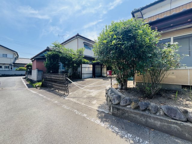 高崎市町屋町の前面道路含む現地写真|車の通りも少なく駐車も楽々♪