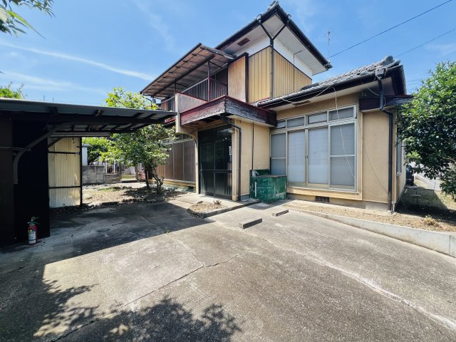 高崎市町屋町の外観|駐車スペース2台可♪