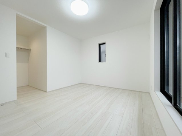 新築戸建・建売　福島市泉字仲田　GRAFARE　全2棟の洋室|2階全室2面採光です！バルコニーにも面しており、さらに陽当たり良好◎