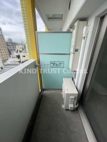 ビガーポリス143松ヶ枝町のバルコニー