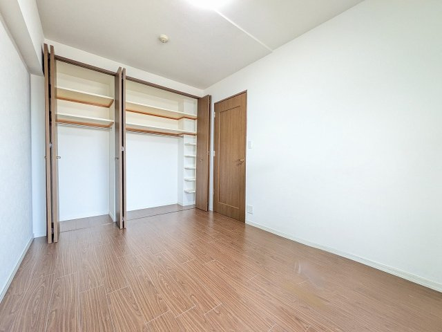 センチュリーめじろ台の収納|～収納力の高いクローゼット完備～