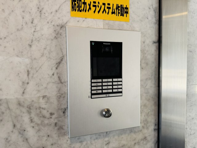 センチュリーめじろ台の防犯設備|～オートロック付き、防犯性も安心です～