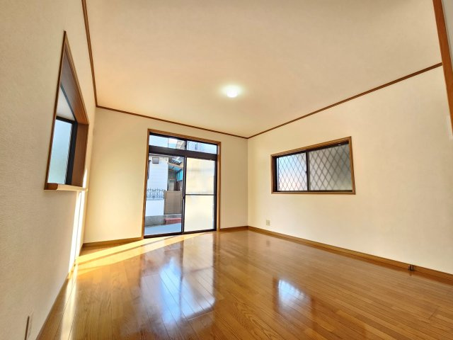 【居間・リビング】の画像