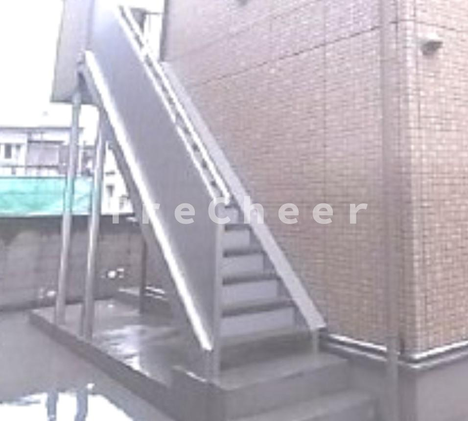 アロマグレイスのエントランス