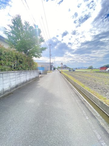 【前面道路含む現地写真】 | 八代市築添町