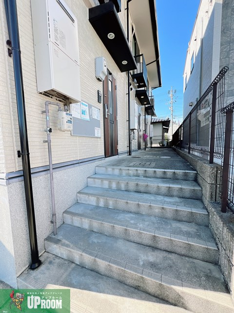 アネックス坂巻のエントランス