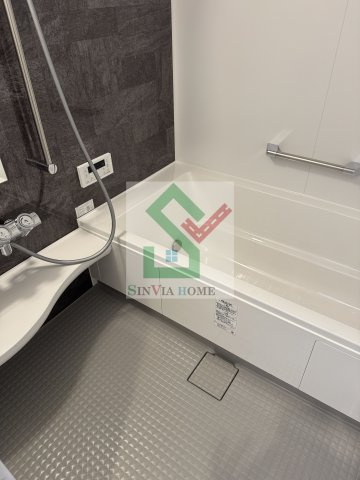 Koletひばりヶ丘西の浴室