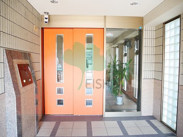 アスティオン中島のエントランス
