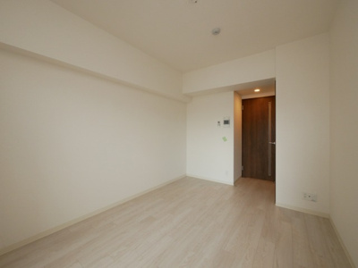 【居間・リビング】 | フォーリアライズ弁天町ノビア | ゆったり過ごせる居間です