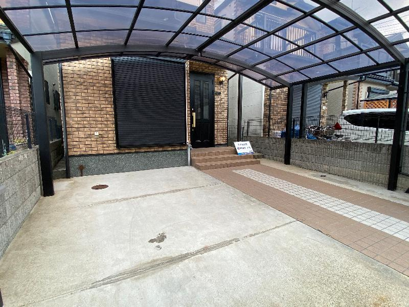 山田猫塚町貸家の駐車場