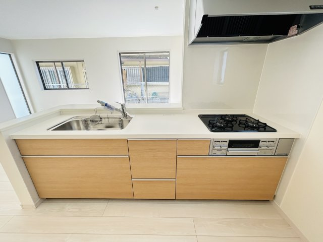 LG南城市知念久手堅　2号棟　＼☆ご成約時 50 万円キャッシュバック☆／のキッチン