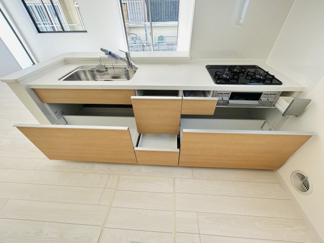 LG南城市知念久手堅　2号棟　＼☆ご成約時 50 万円キャッシュバック☆／のキッチン