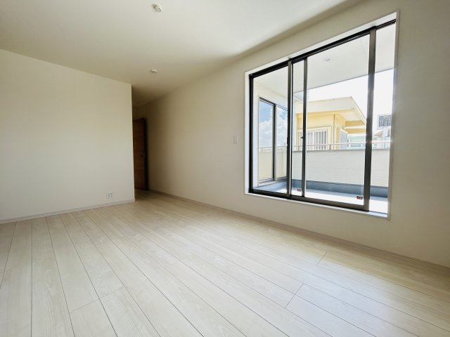 LG南城市知念久手堅　2号棟　＼☆ご成約時 50 万円キャッシュバック☆／の洋室