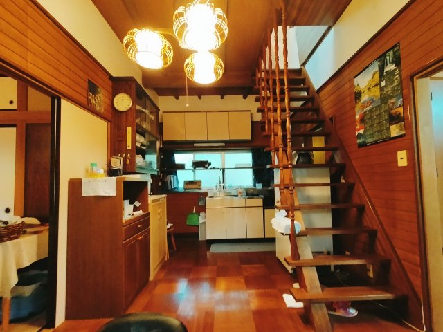 【動画付き】北軽井沢 浅間ハイランドパーク 中古戸建の居間・リビング