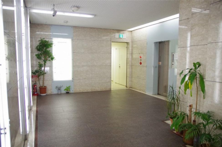 アソルティ大津京町　6階のロビー