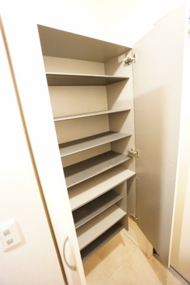 【収納】 | ハーベスト・コート | ※同物件・反転タイプの写真です。