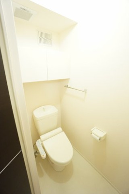 【トイレ】 | ハーベスト・コート | ※同物件・同タイプの写真です。