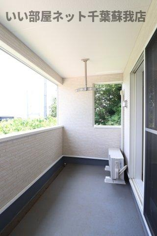 Kolet千葉川戸町のバルコニー|外からの目が気にならないバルコニーで洗濯物が干せます