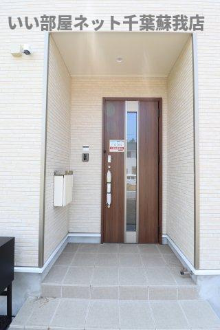 Kolet千葉川戸町のエントランス|ゆとりのあるエントランスです