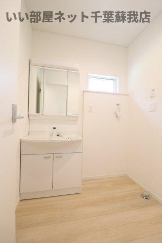 Kolet千葉川戸町の洗面所|スペースが確保できる洗面所です