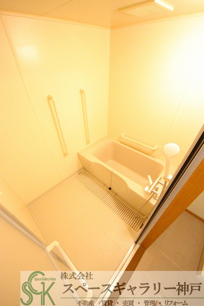 県営伊川谷第2高層住宅の浴室|※お部屋により仕様が異なる場合があります※