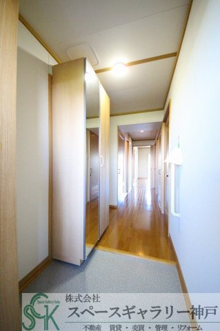 県営伊川谷第2高層住宅の玄関|※お部屋により仕様が異なる場合があります※
