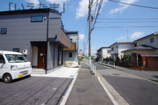 【前面道路含む現地写真】