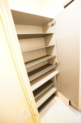 【収納】 | ラ・リアン C | ※同物件・同タイプの写真です。