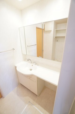 【独立洗面台】 | ラ・リアン C | ※同物件・同タイプの写真です。