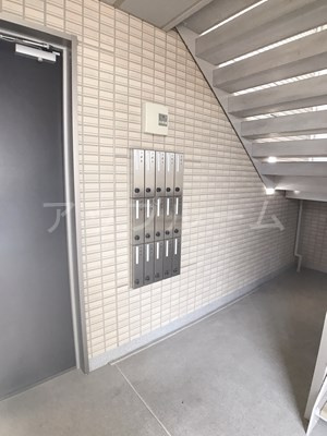 和宝ハイツシンコーのエントランス