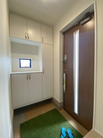 《仲介手数料無料》志木市柏町５丁目6-27(全1戸)新築一戸建てハートフルタウンの玄関|撮影日 2025年9月14日 13:30 晴れ