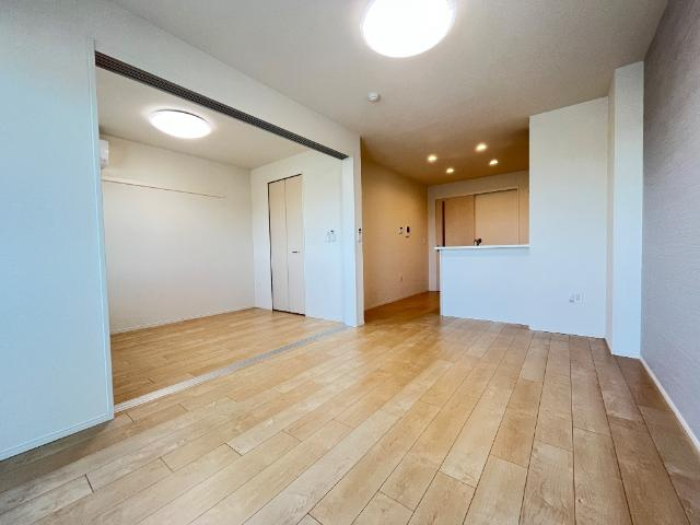 Moon stone（ムーン　ストーン）の居間・リビング|リビング