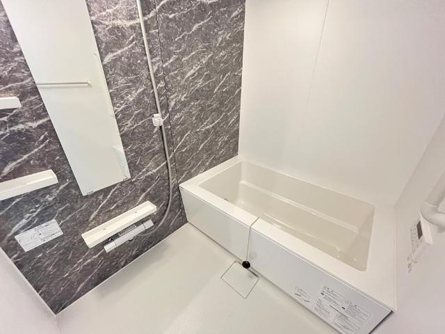 Moon stone（ムーン　ストーン）の浴室|バス