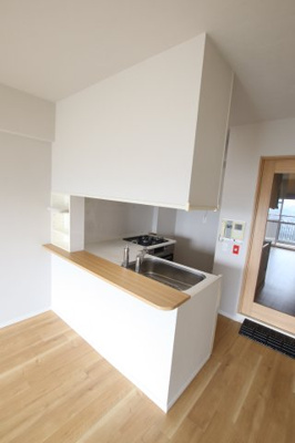 【その他】 | 美加の台南海アーバンコンフォート壱番館 | カウンターキッチン