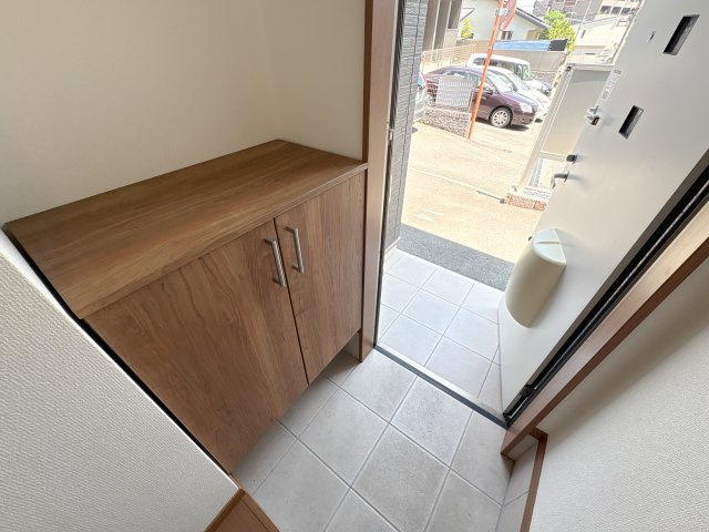 ユニゾン百楽園1の玄関