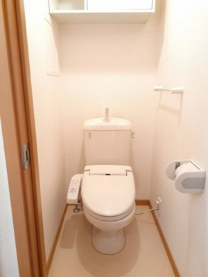 【トイレ】 | ブリーゼ　イズミ　Ｂ棟 | ゆったりとした空間のトイレです