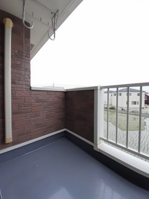 【バルコニー】 | ブリーゼ　イズミ　Ｂ棟 | お洗濯にも便利なバルコニー付き