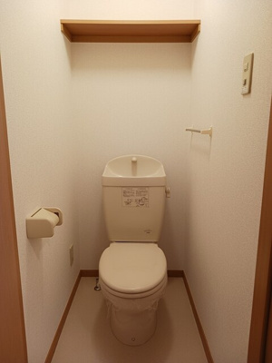 【トイレ】 | ビラ・エテルネルＡ | セブンイレブンさんまで700m